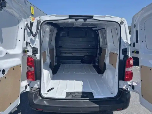Opel Vivaro fgn taille m bluehdi 120 s&amp;s bvm6 — photo 6