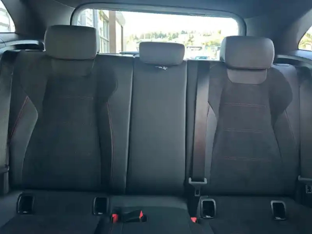 Mercedes Gla 250 e hybrid eq amg line — photo 19