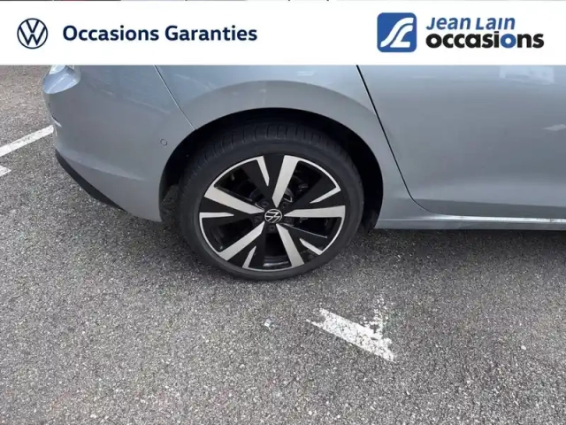 Volkswagen Golf 1.5 ehybrid 204 dsg6 — photo 32