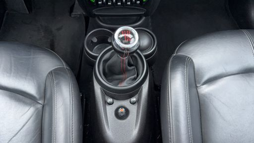 Mini Countryman 1.6 Cooper S 190 ALL4 - Jcw Exterieur – 2015 – 129121 km – Essence – Boîte Manuelle — photo 19