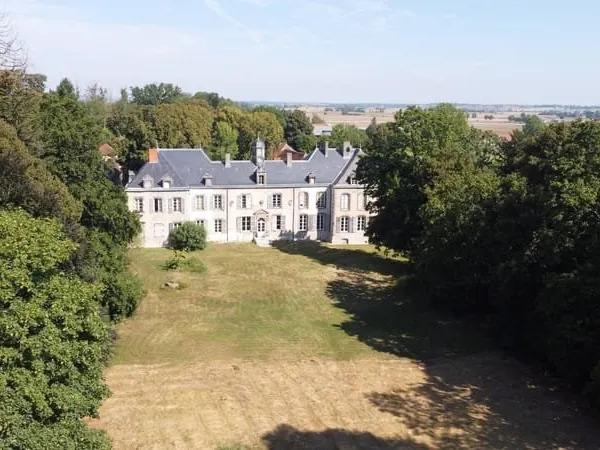 Château 15 pièces 718 m²