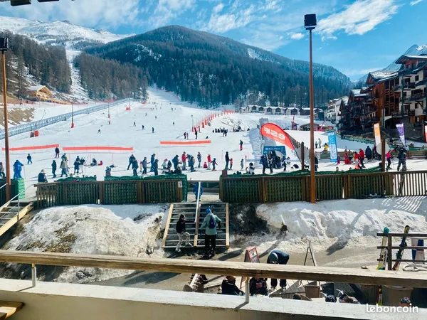 Les orres 1800 - skis aux pieds - plein sud - 6 couchages 159 000