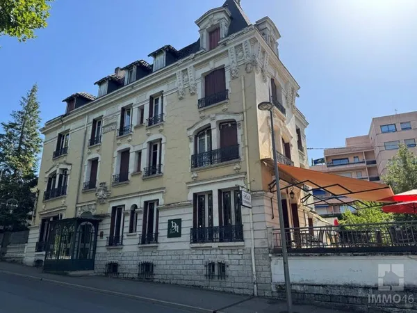 Hôtellerie et restauration Vente Cahors 678900€