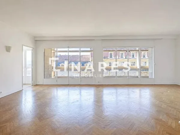 LE TRIVERSANT - Appartement T5 de 163m2 + 2 extérieurs + 3 expos - cave - 13008 Perier