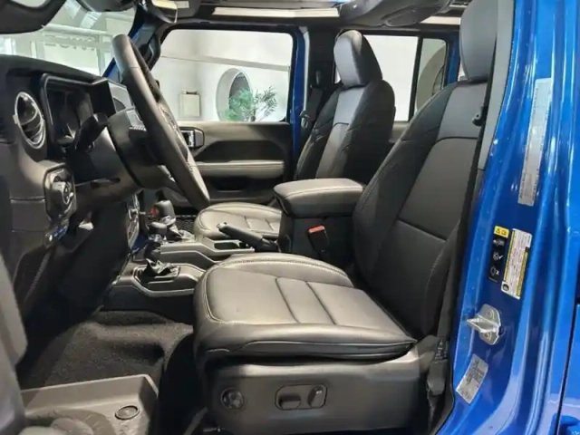 Jeep Wrangler unlimited 2.0 t 380ch 4xe sahara command trac — photo 11