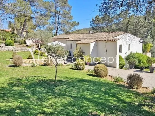 Valbonne charmante villa de plain pied + dépendance de 2 pièces