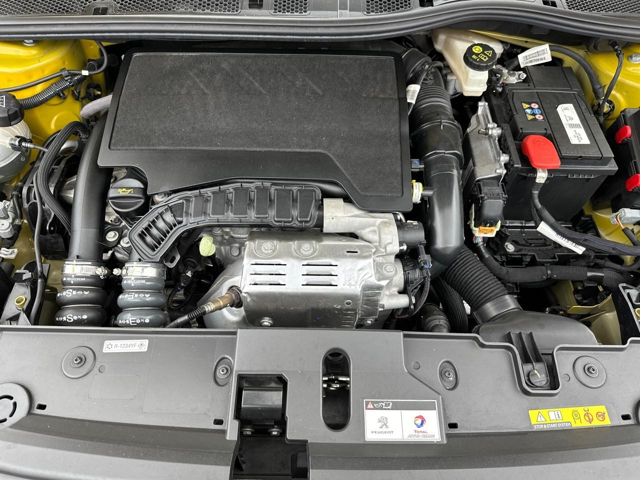 Peugeot 208 puretech 100 s&s bvm6 gt line — photo 13