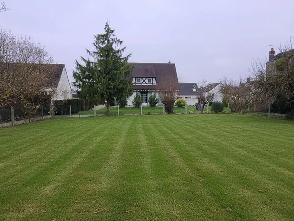 Terrain à bâtir (autorisation de construire 4 maisons) à Caudebec les Elbeuf