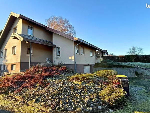 Maison 8 pièces 225 m²