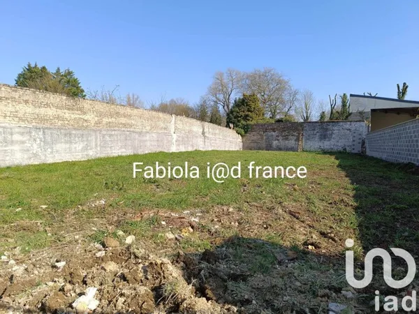 Terrain 448 m²