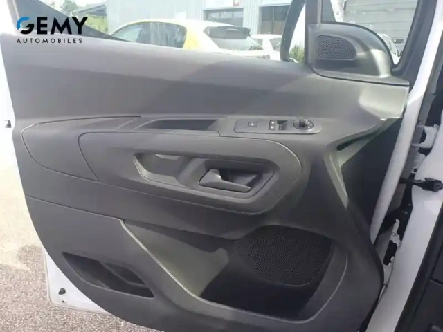 Peugeot Partner fourgon m 650 kg bluehdi 100 s&amp;s bvm6 — photo 12
