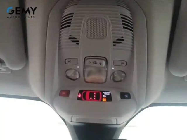 Peugeot 3008 1.2 puretech 130ch s&amp;s bvm6 — photo 16