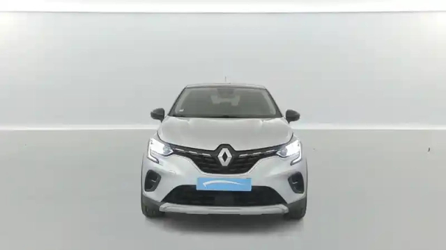 Renault Captur tce 140 edc 21 intens 5p — photo 8