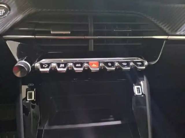 Peugeot 208 electrique 50 kwh 136ch — photo 50