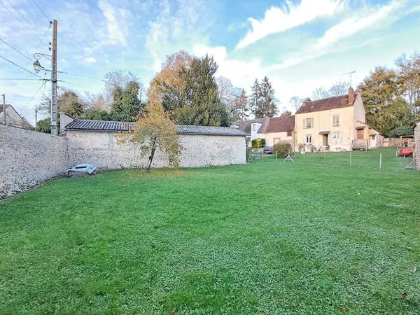 Terrain 332 m²