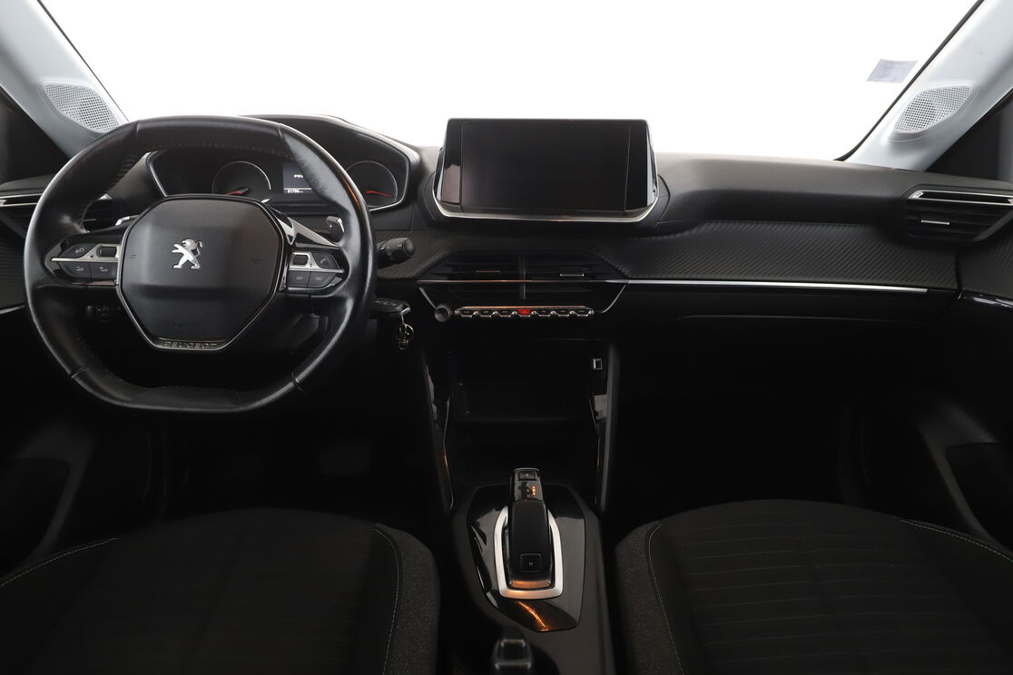 Peugeot 208 1.2 PureTech Style EAT8 — photo 11