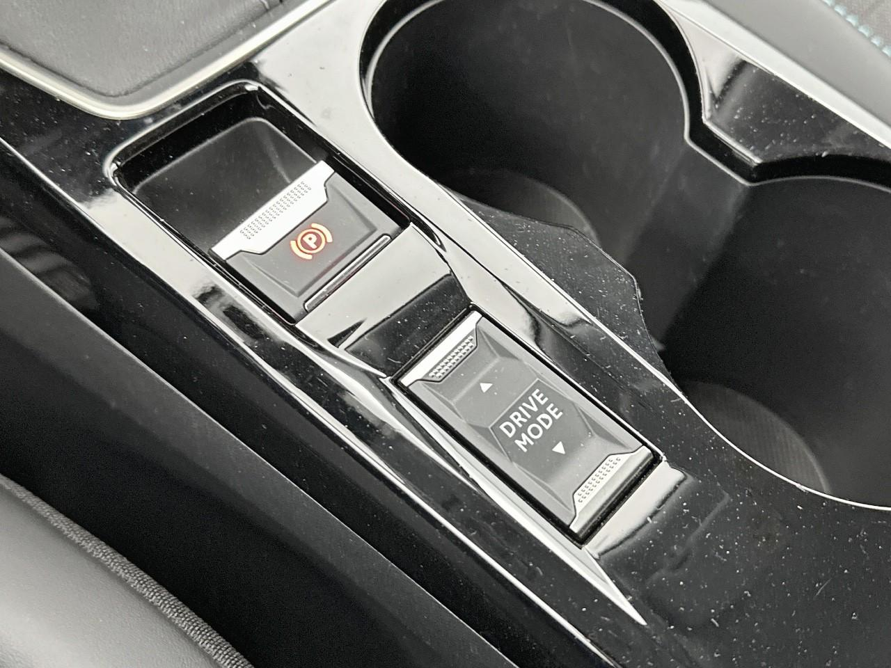 Peugeot 2008 puretech 100 s&s bvm6 allure — photo 31
