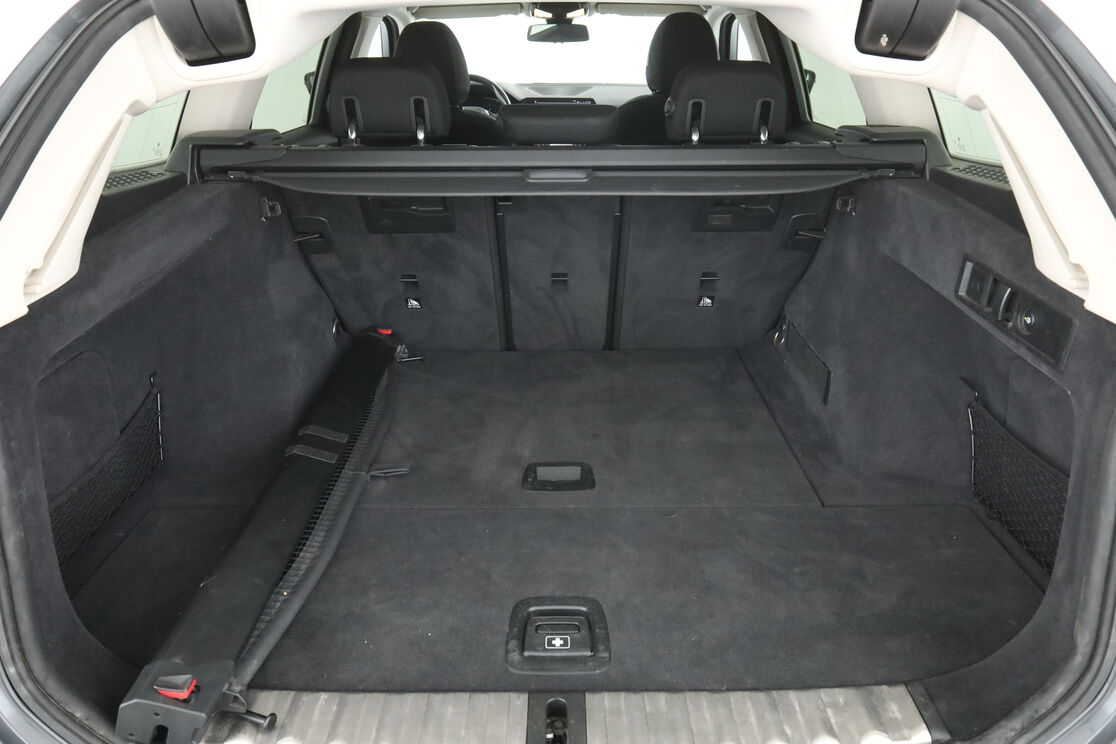 BMW Série 3 Touring 320d xDrive Lounge BVA8 — photo 16