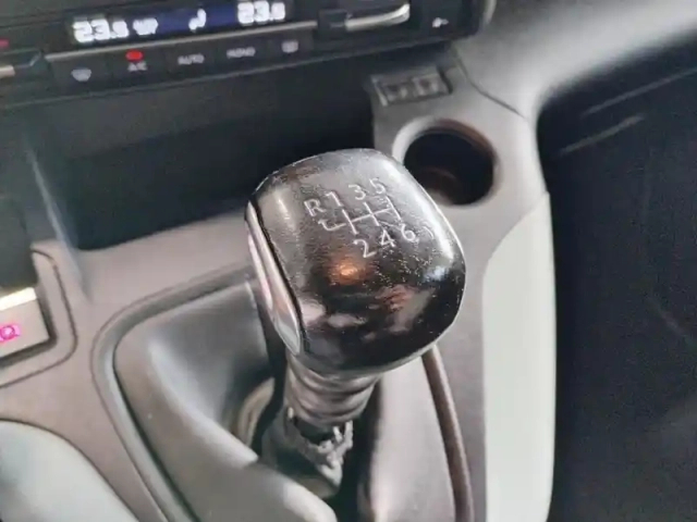Citroën Berlingo taille m bluehdi 130 s&amp;s bvm6 shine — photo 24