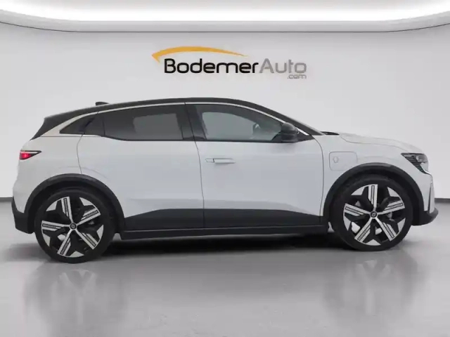 Renault Megane e-tech ev60 220 ch optimum charge — photo 375