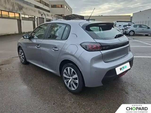 Peugeot 208 puretech 75 s&amp;s bvm5 — photo 109