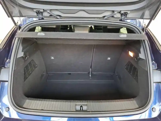 Renault Megane e-tech ev60 220 ch optimum charge — photo 16