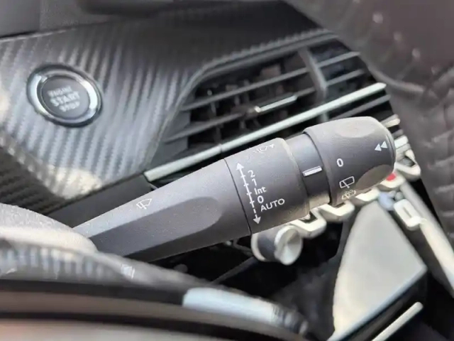 Peugeot 208 electrique 54 kwh 156ch — photo 20