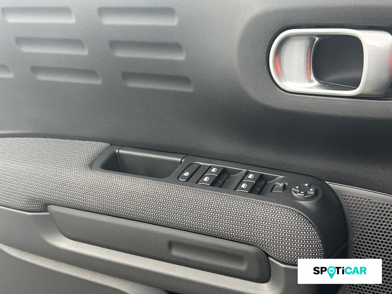 Citroën C3 Aircross puretech 110ch s&s shine — photo 16