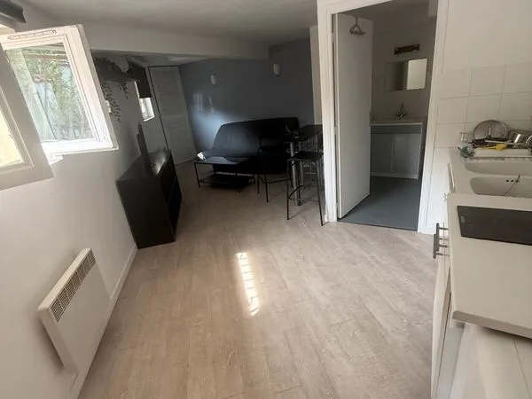 Jolie studio a proximité de la doua