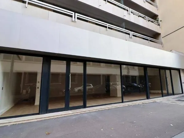 Bureaux 335 m²