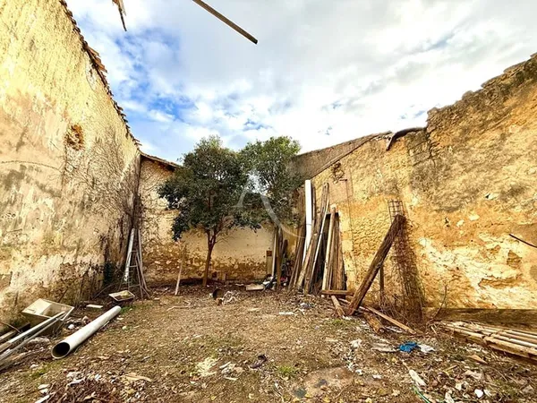 Terrain 295 m²