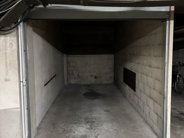 Vends parking 10m²