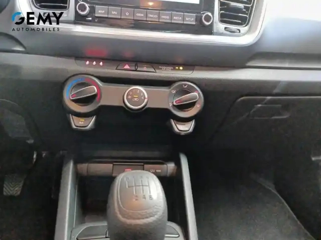 Kia Stonic 1.0 t-gdi 100 ch bvm6 — photo 16