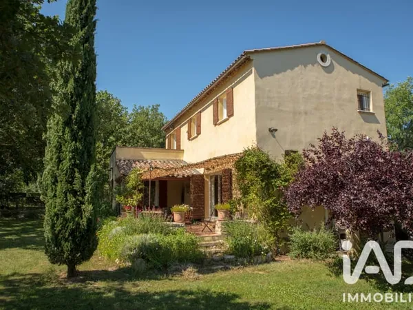 Maison 7 pièces 178 m²