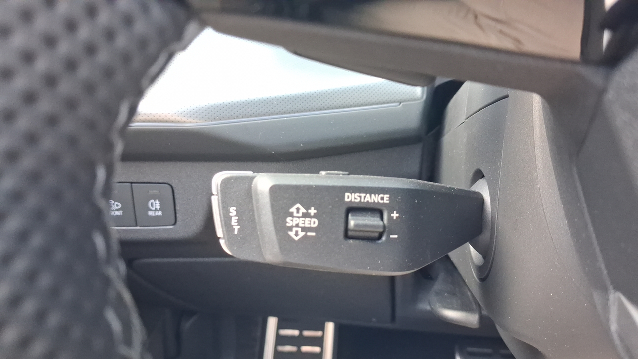 Audi Q3 TFSI 150 ch Hybride S tronic 7 — photo 28