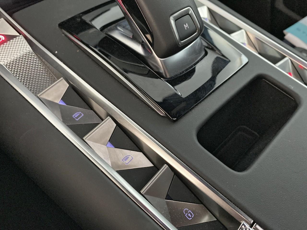 Ds Ds 7 crossback bluehdi 130 eat8 etoile — photo 20