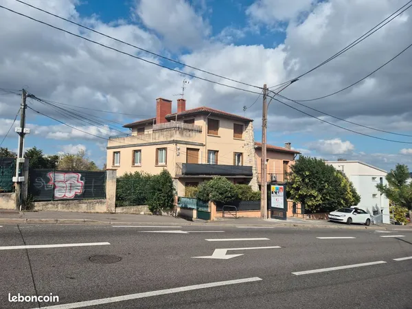 Immeuble 13 pièces 400 m²