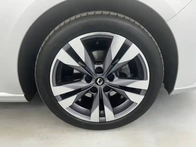 Renault Megane mégane iv berline tce 140 energy — photo 30