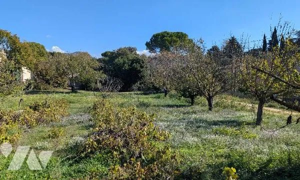 Terrain 1400 m²