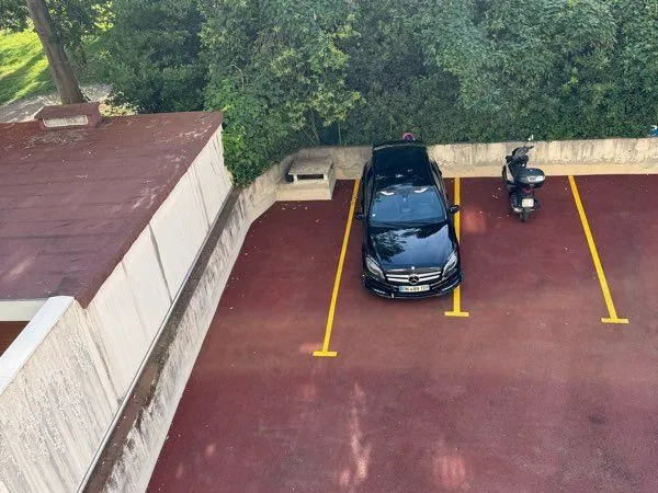 Place de parking à louer