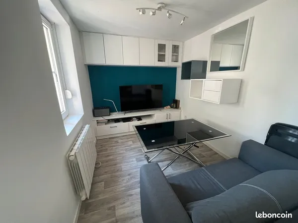 Loue à Montigny, beau F2 meublé en bon état, proche toutes commodités