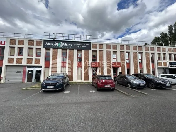 Local d'activité 449 m²