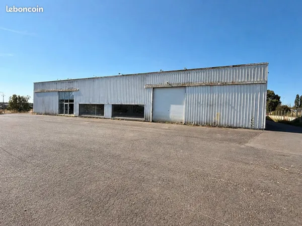 Local 750 m² GRACES