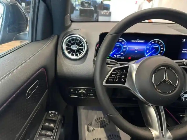 Mercedes Classe B 250+ edition — photo 7