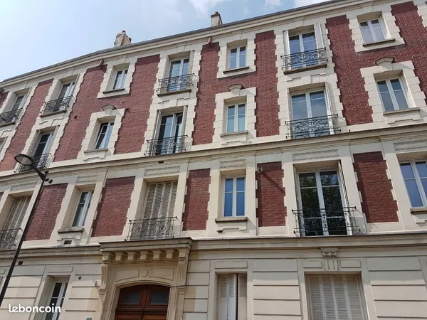 F2 chantilly centre