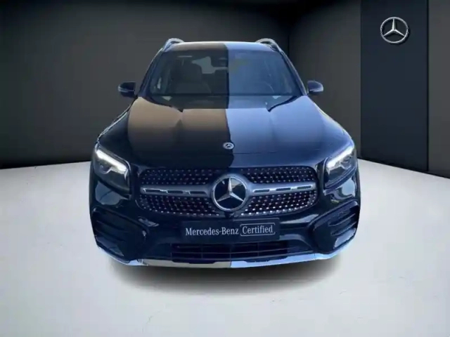 Mercedes Glb 200 d amg line — photo 8