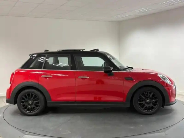 Mini Mini 5 portes cooper 136ch edition premium plus bva7 — photo 6