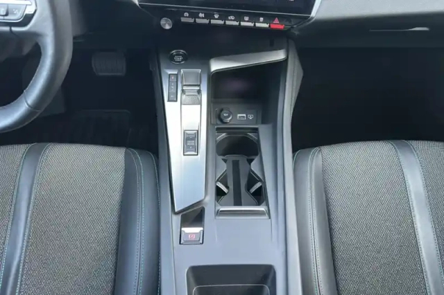Peugeot 308 bluehdi 130ch s&amp;s eat8 — photo 20