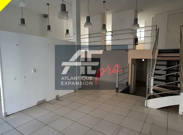MURS 116 m² SAINT-NAZAIRE