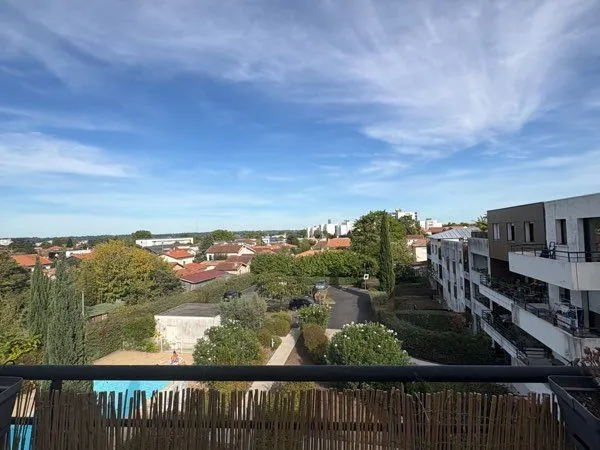 Appartement T3 . 54m2 . Begles